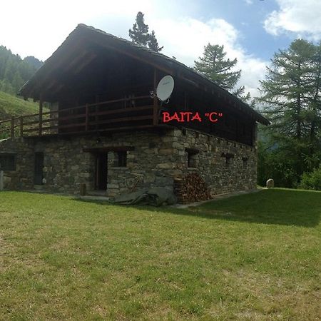 Вилла Baite Cialvrina Грессоне-Сен-Жан Экстерьер фото